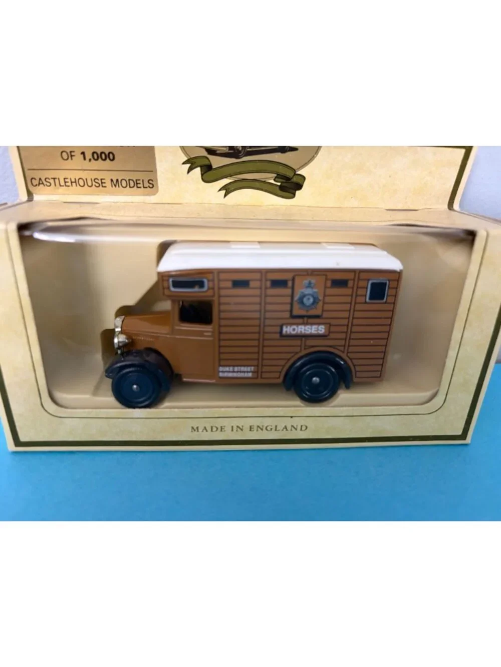 Lledo Days Gone 1934 Dennis Parcels Van Birmingham City Police Horse 1 of 1000